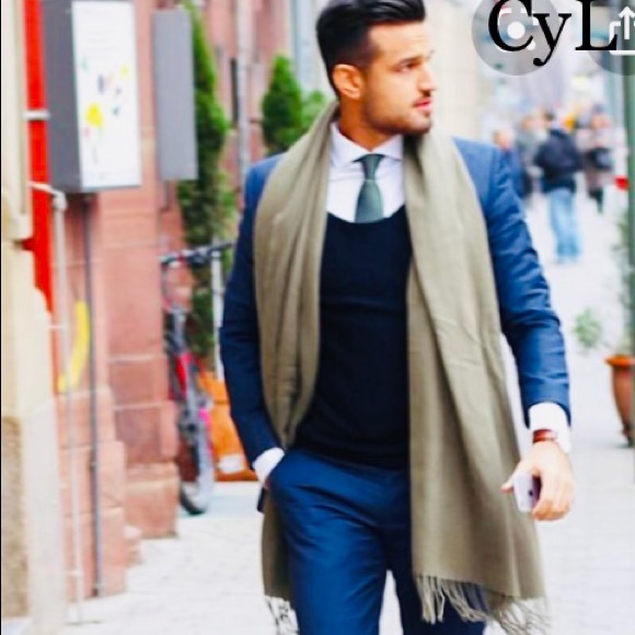 Meet your Posher, Cyrus - Picture 1 of 1